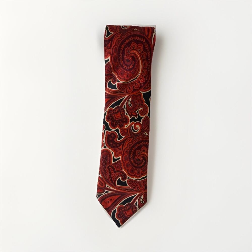 Vintage designer Brioni Mens Tie Red/Black/White silk paisley Handmade in Italy